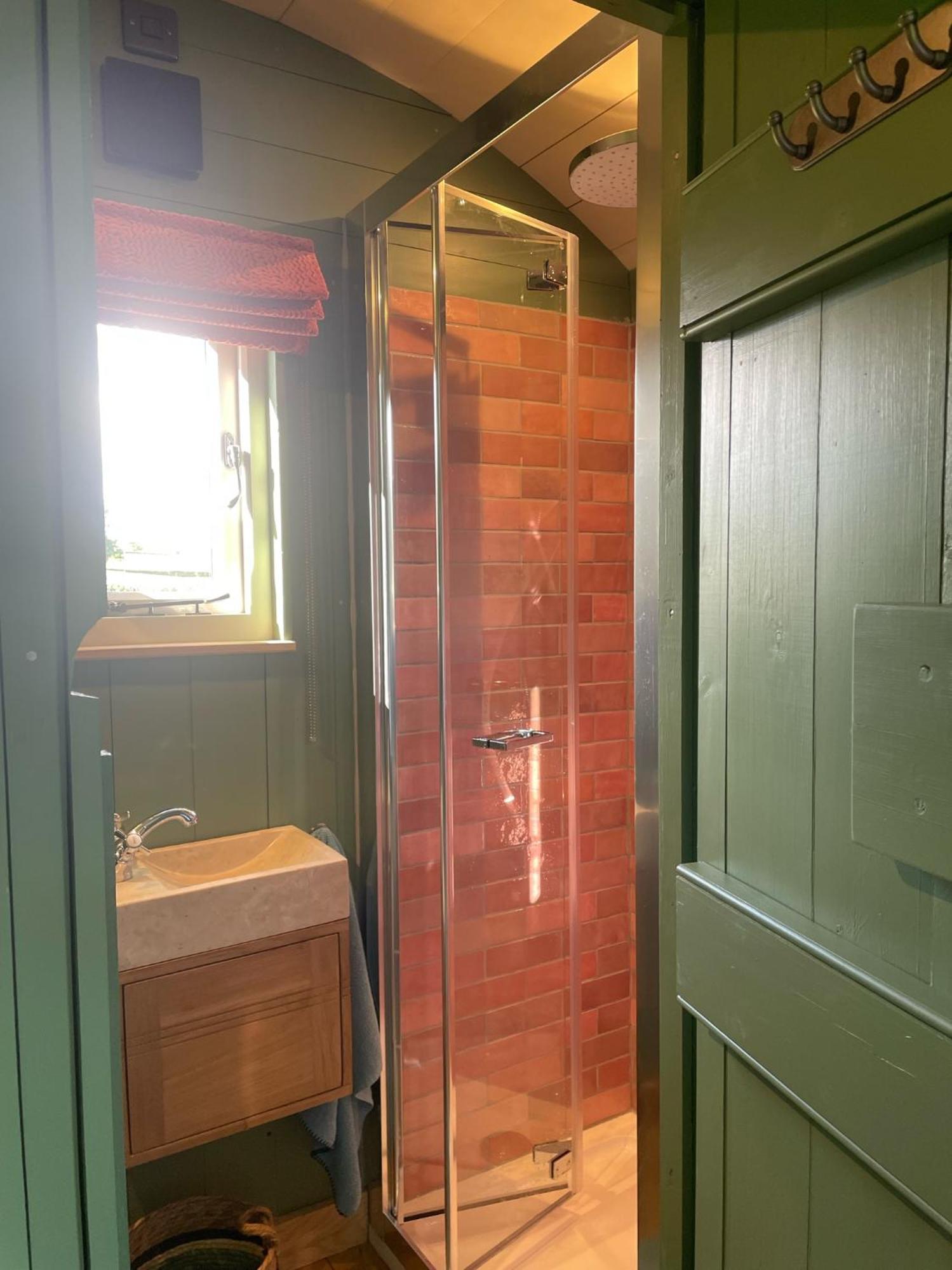 Toadland Shepherd Huts Durham Exterior foto
