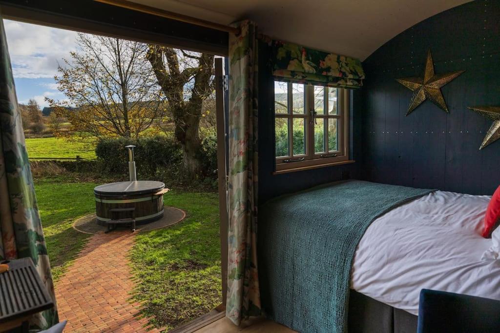 Toadland Shepherd Huts Durham Exterior foto